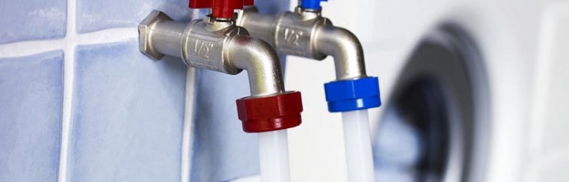 Възможно ли е да свържете топла вода към пералня?