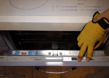 Грешка i10 в съдомиялна Electrolux - как да я поправите