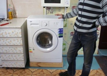 Монтаж на пералня върху дървен под