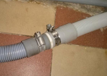Как да удължите дренажния маркуч в пералня
