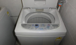 пералня с горно зареждане