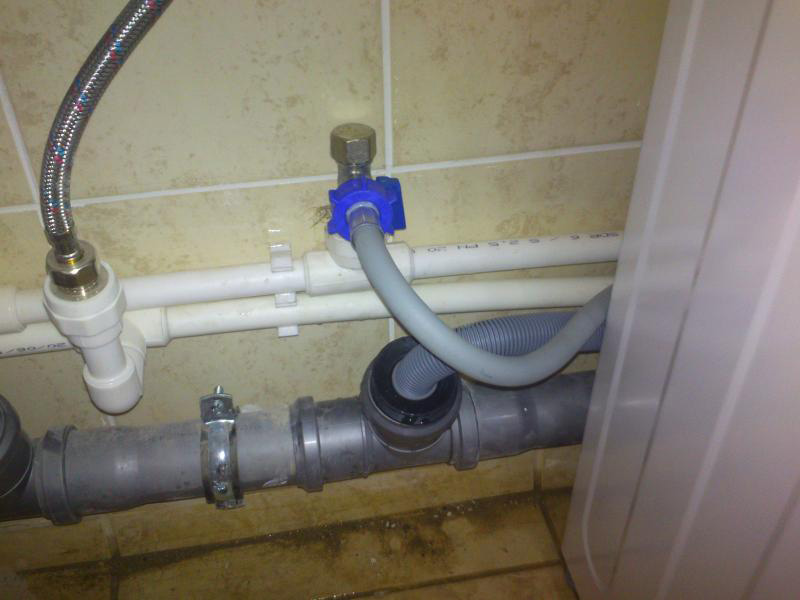 Свързване на пералня