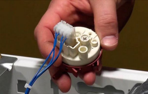 Смяна на превключвателя за налягане