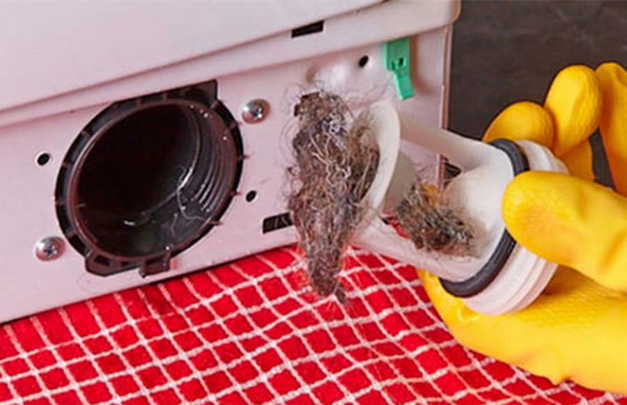 как ръчно да източите водата от пералня