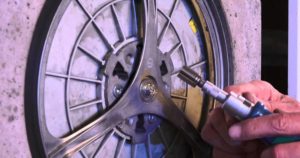 Как да смените лагерите на пералня Ariston