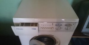 пералня електролукс