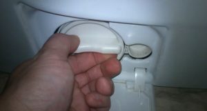 Как да развиете филтъра в пералня