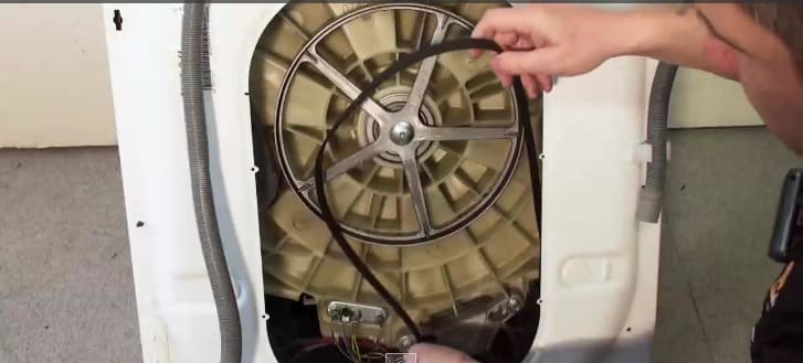 Проверка на задвижващия ремък