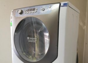 Тесни перални Аристон