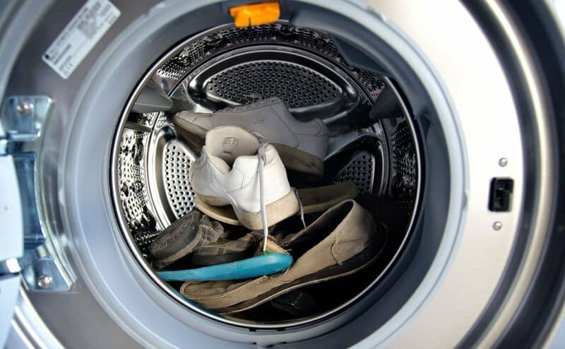 Пране на кожени обувки в пералня