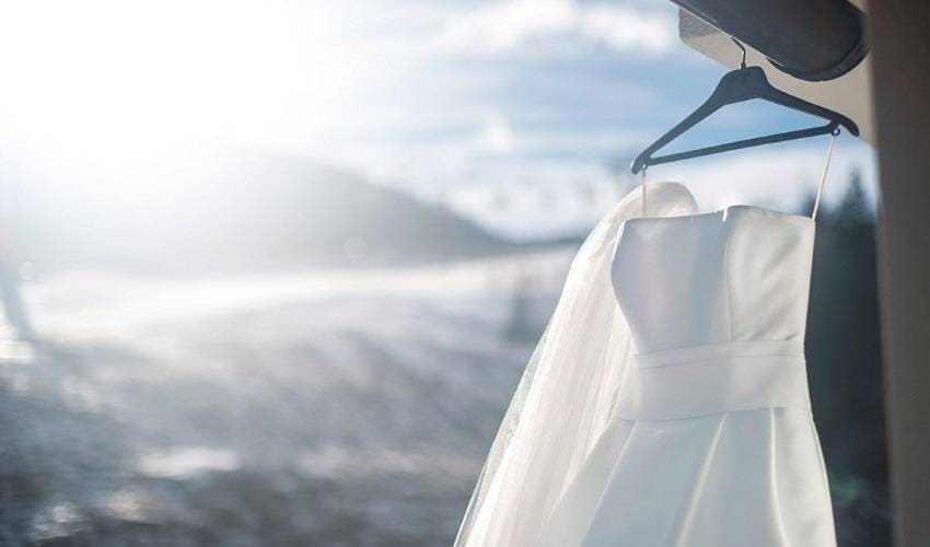 Как да перете сватбена рокля